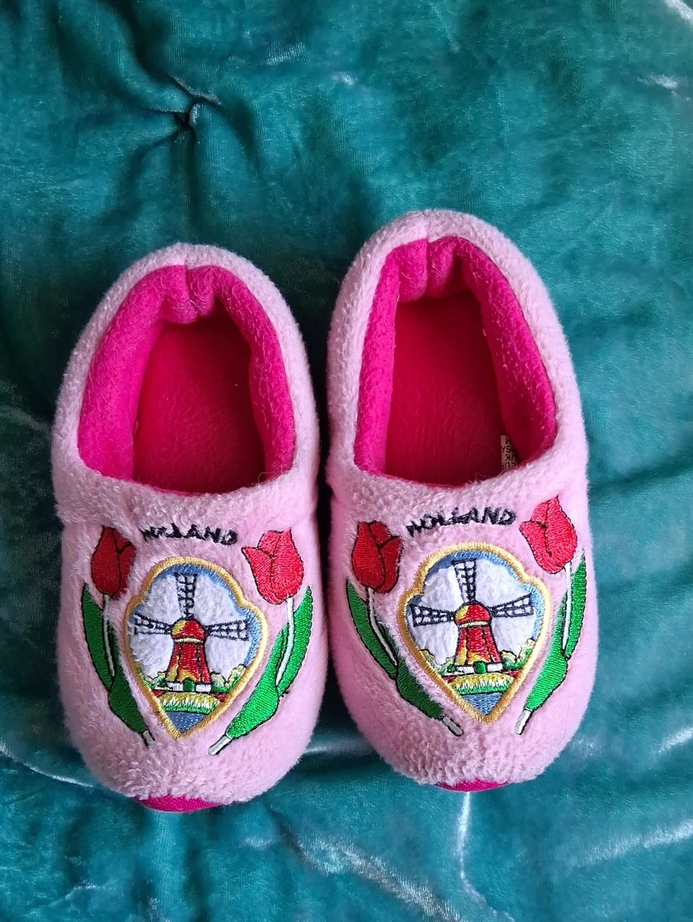 Girls Pink Wooden Shoe Slippers  Size 4-5 Toddler